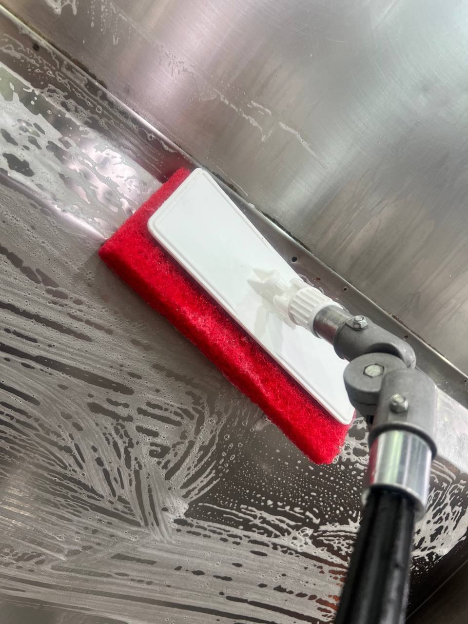 Hood cleaning kit with metal adjustable angle adapter
